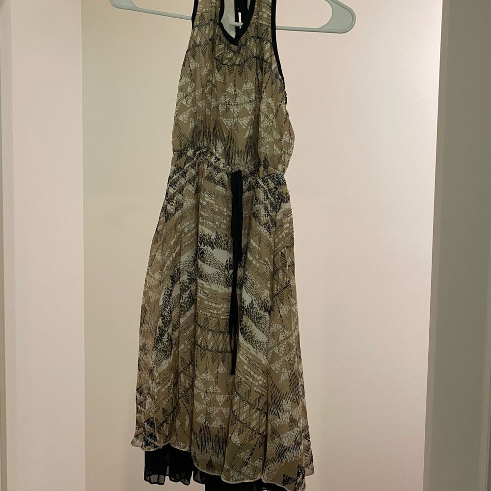 Boutique Ya Aztec design